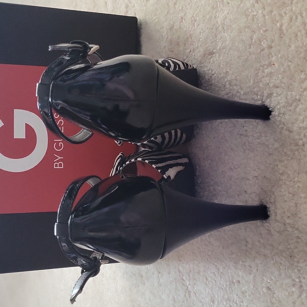 Guess Pump Heels - Picture 6 of 13